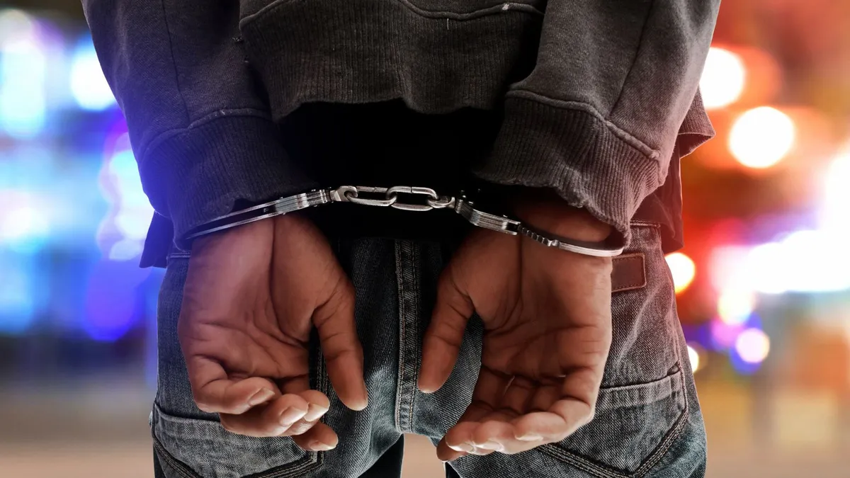man arrested after dwi